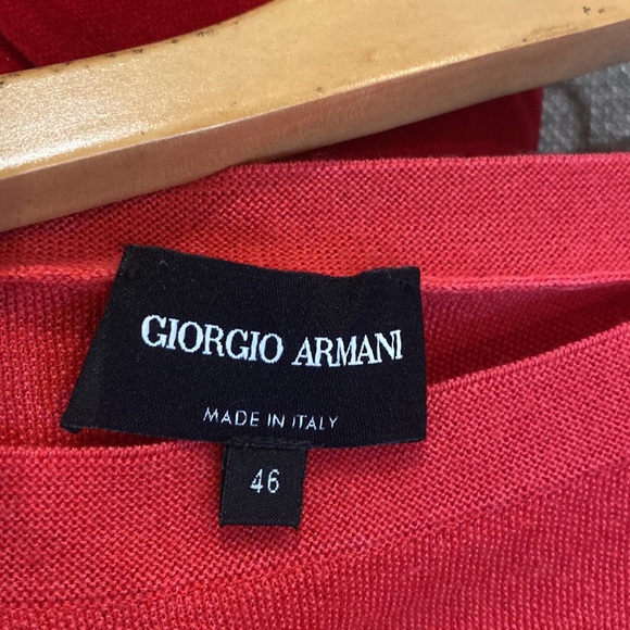 Georgia Armani short sleeve sweater - Picture 5 of 17